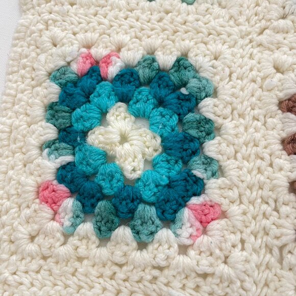 Vintage Granny Square Crochet Blanket 41" x 54" - Picture 6 of 10